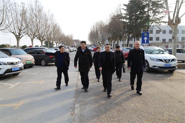 公司領(lǐng)導深入藍盾駕校和鼎信中心...