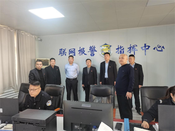 公司領(lǐng)導檢查守押工作